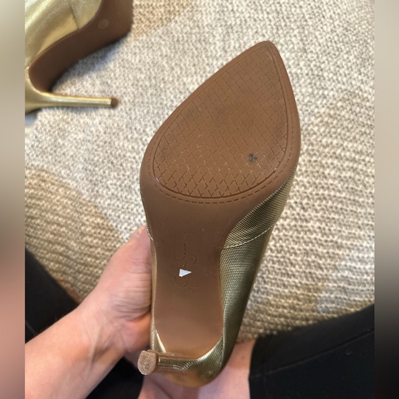 🌟 Gorgeous Jessica Simpson | Anyelin Gold Stiletto Heels | Size 9 / 40 - Picture 4 of 5